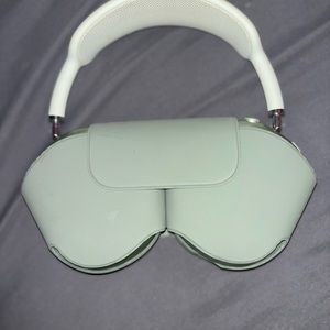 Mint AirPod Max